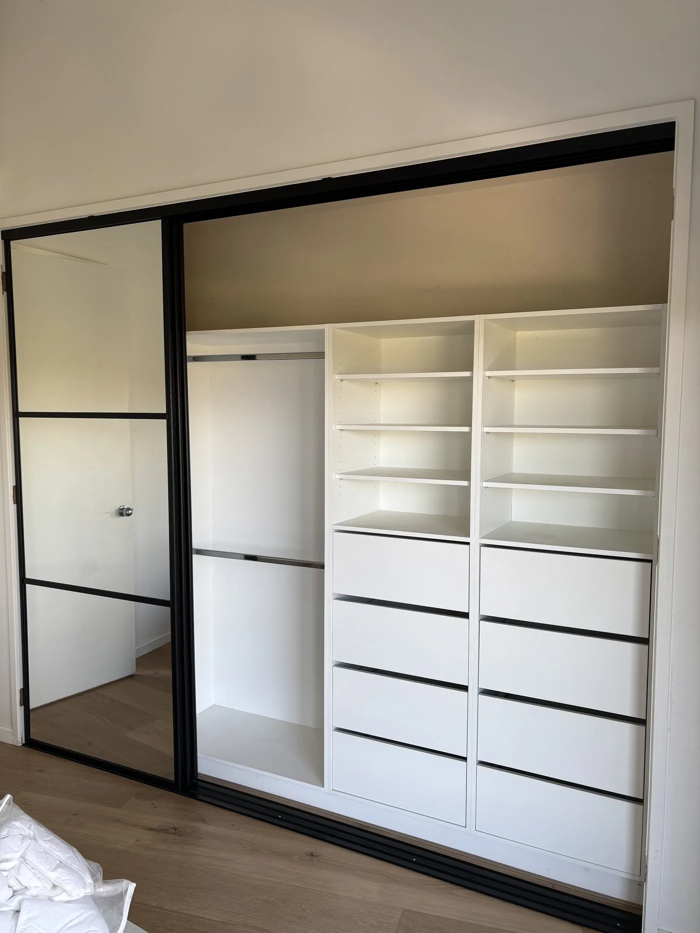 Wardrobe 02, photo 1 of 1