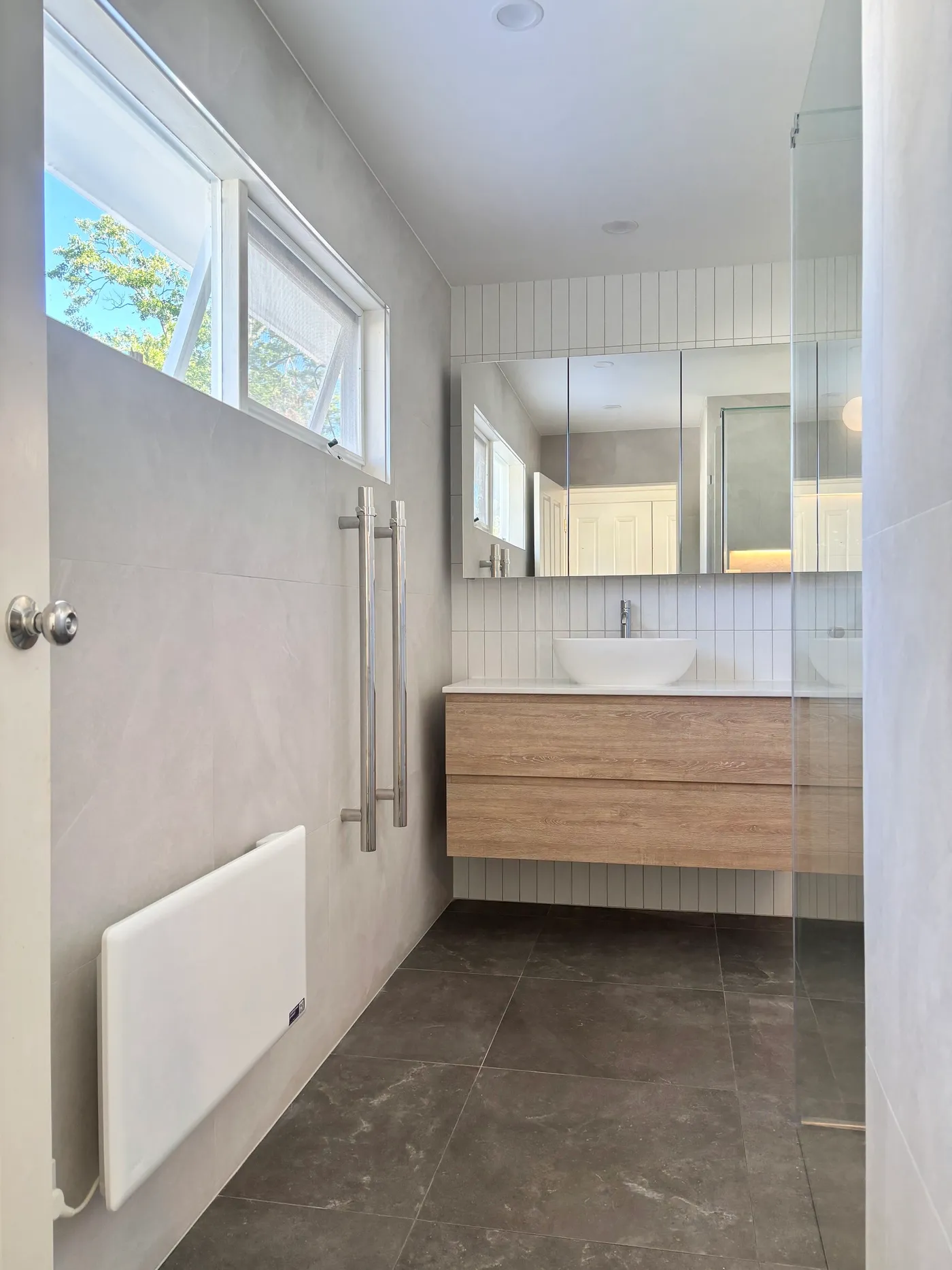 Bathroom 13, photo 1 of 1