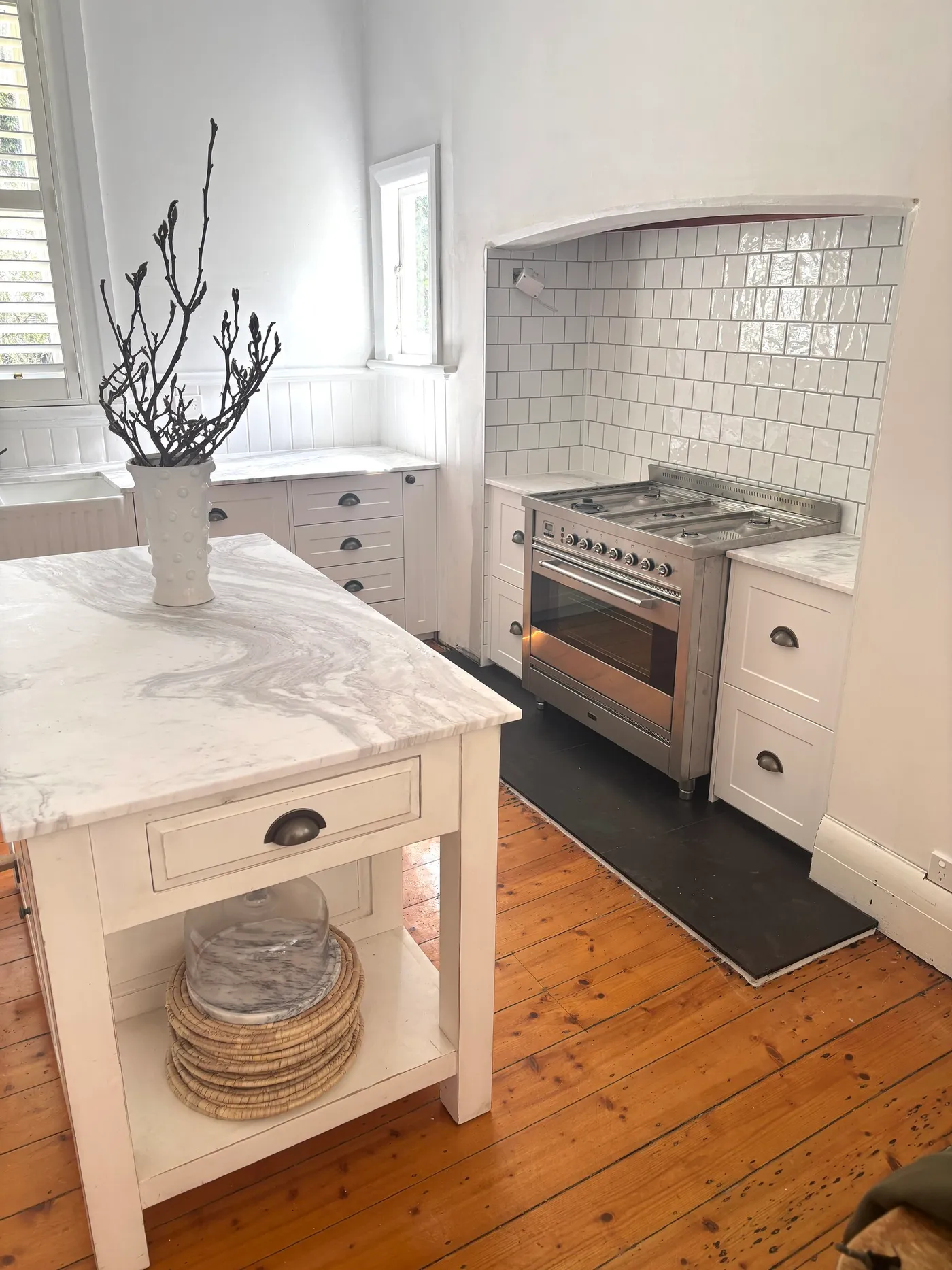Kitchen 08, photo 1 of 2