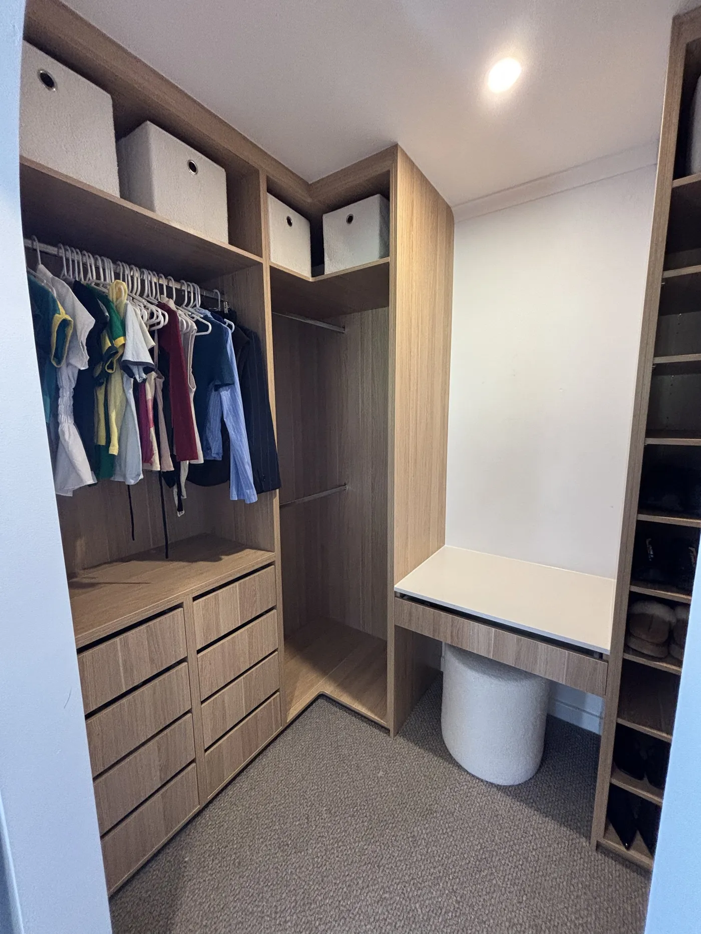 Walk-in Robe 01, photo 1 of 1