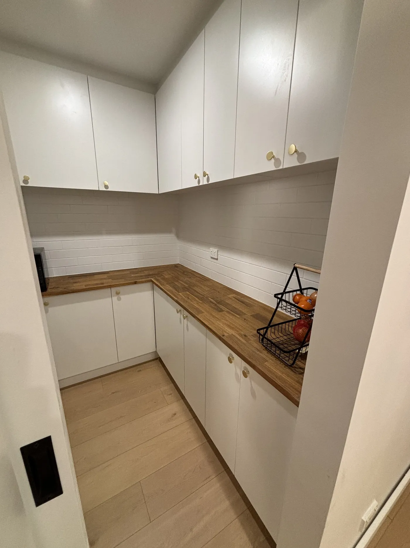 Kitchen 03, photo 3 of 3