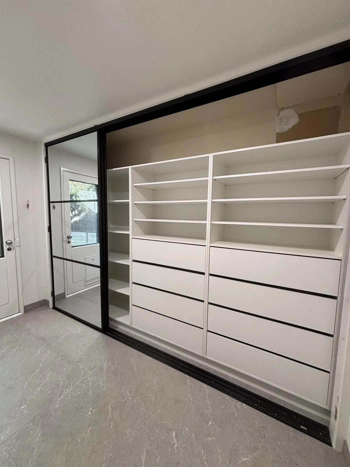 Wardrobe 01 by A&B Projects
