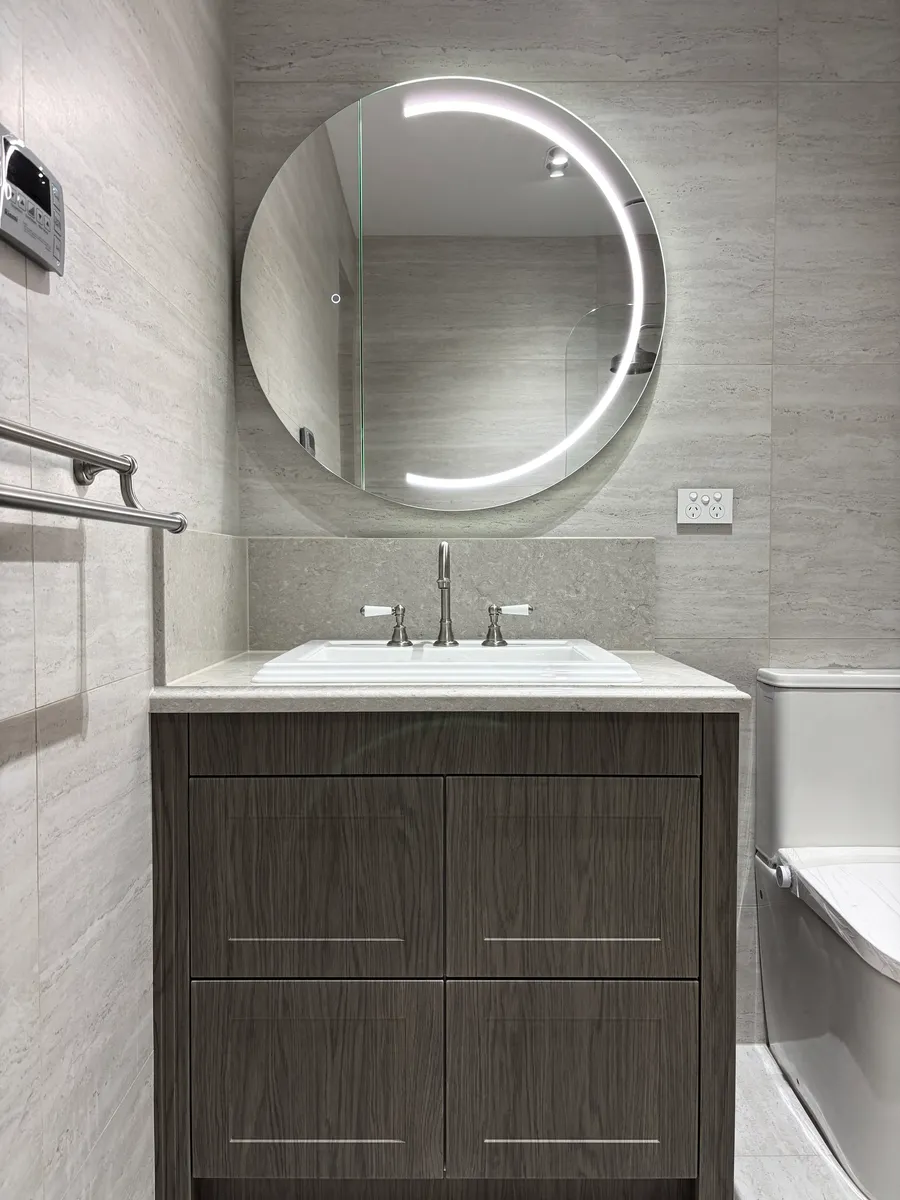 Bathroom 03 by A&B Projects