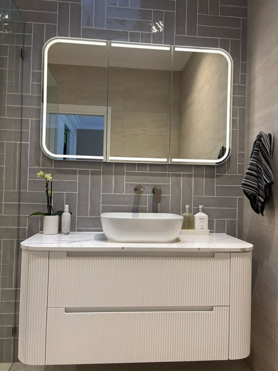 Bathroom 04 by A&B Projects